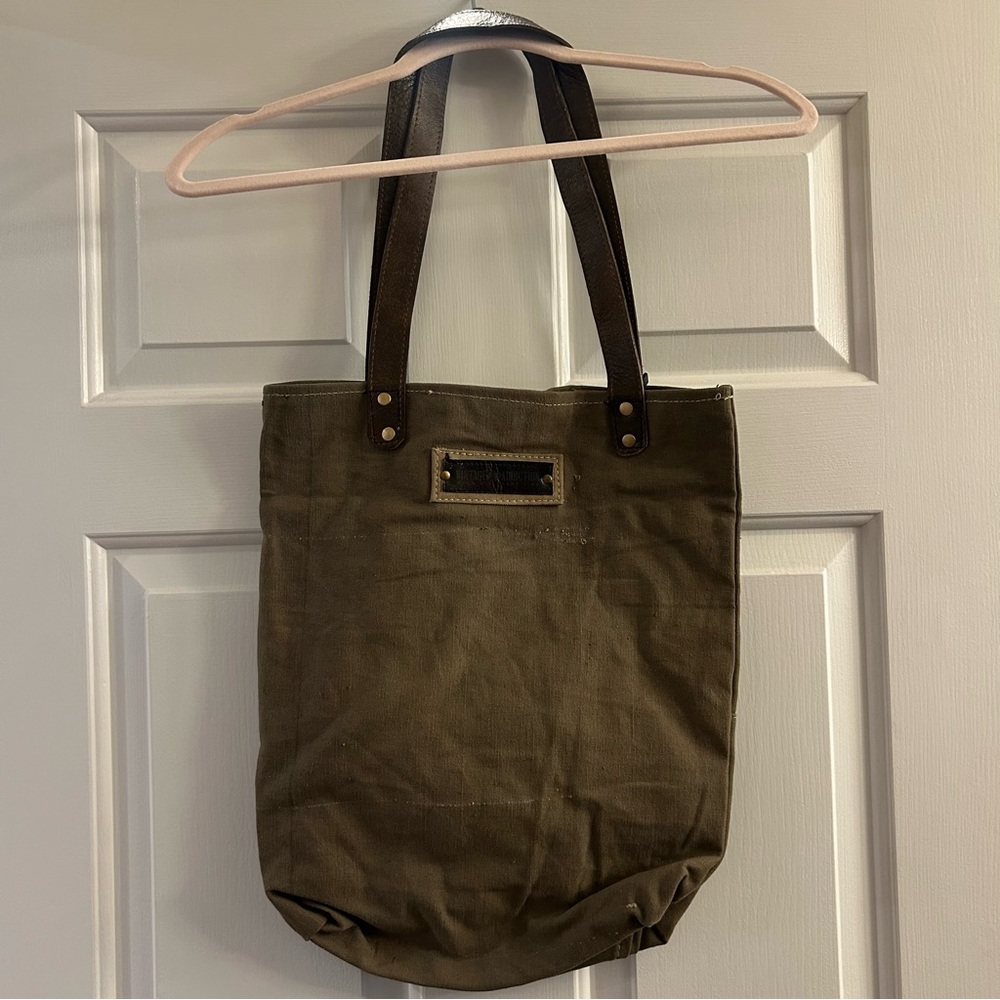 NWT Vintage Addiction Rescue Dog Recycled
Military Tent Tote - Picture 2 of 11